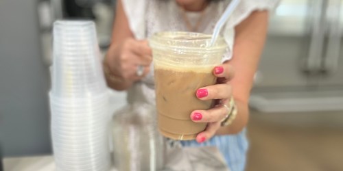 Plastic Cups w/ Sip Lids 25-Pack Just $4.96 on Walmart.com (1,000 Sold Since Yesterday!)