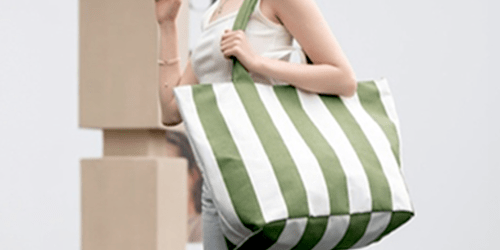 Women’s Striped Travel Tote Bag Only $9.99 on Amazon (Regularly $20)